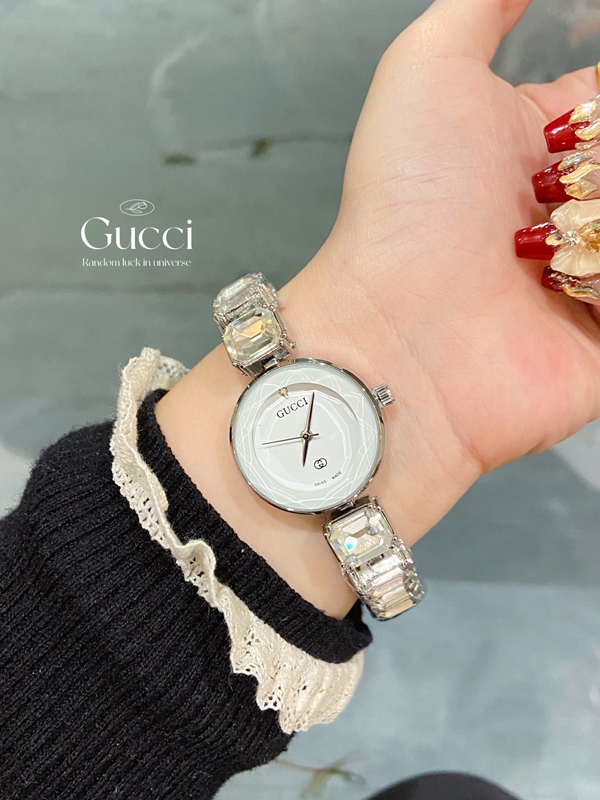 ブランド時計背面デザイン